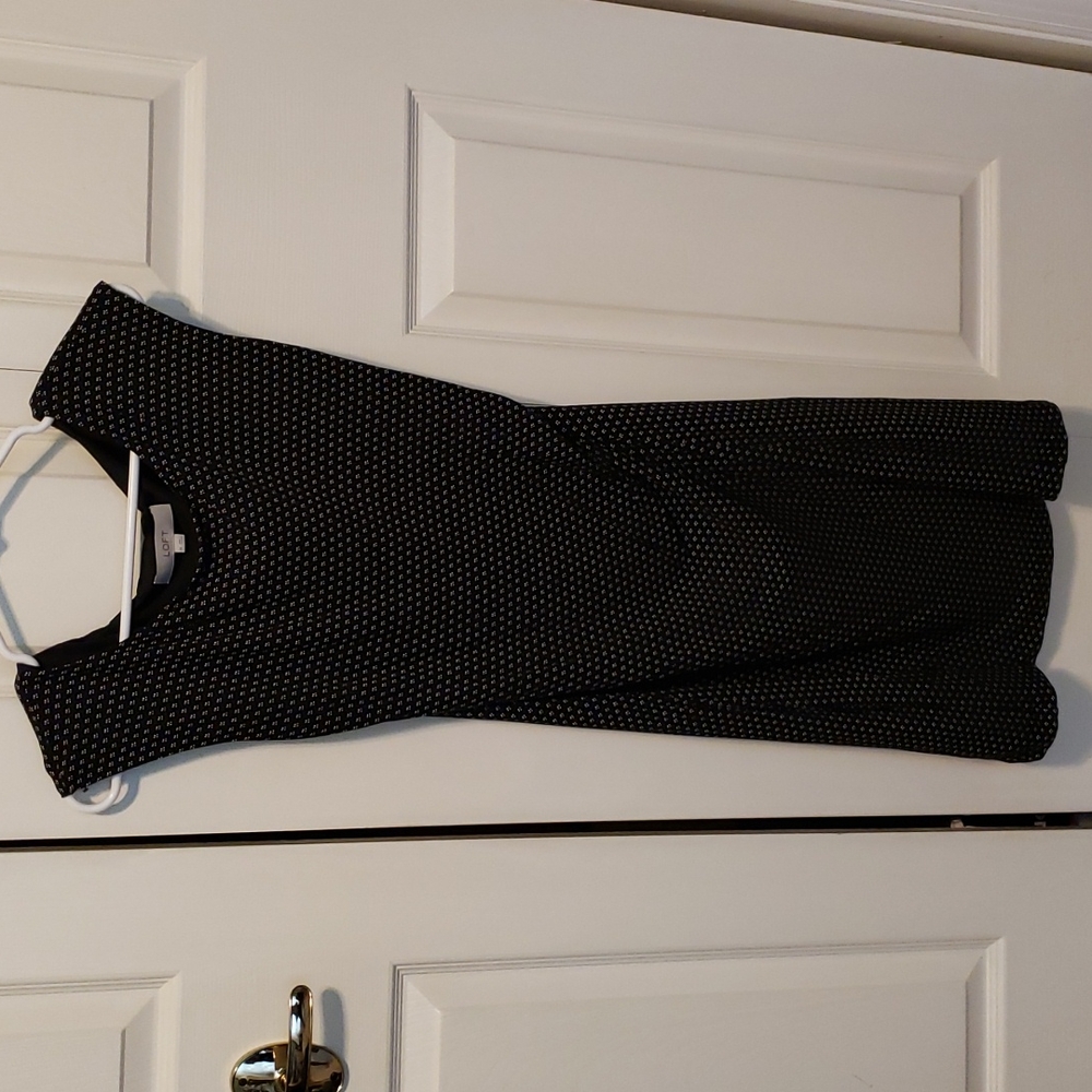 Sleeveless dress